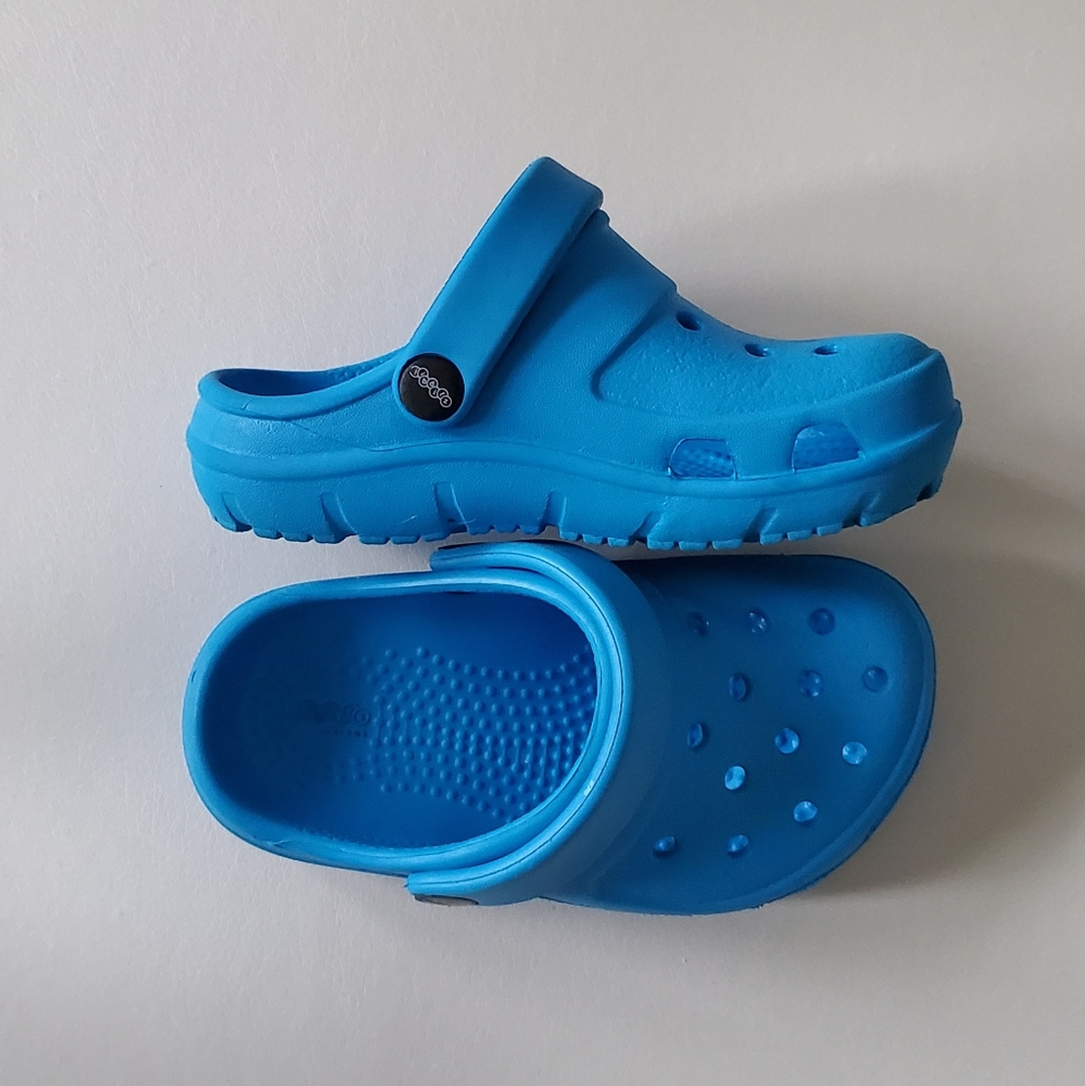 Crocs Jibbitz Collection Bright Blue Infant Size 6